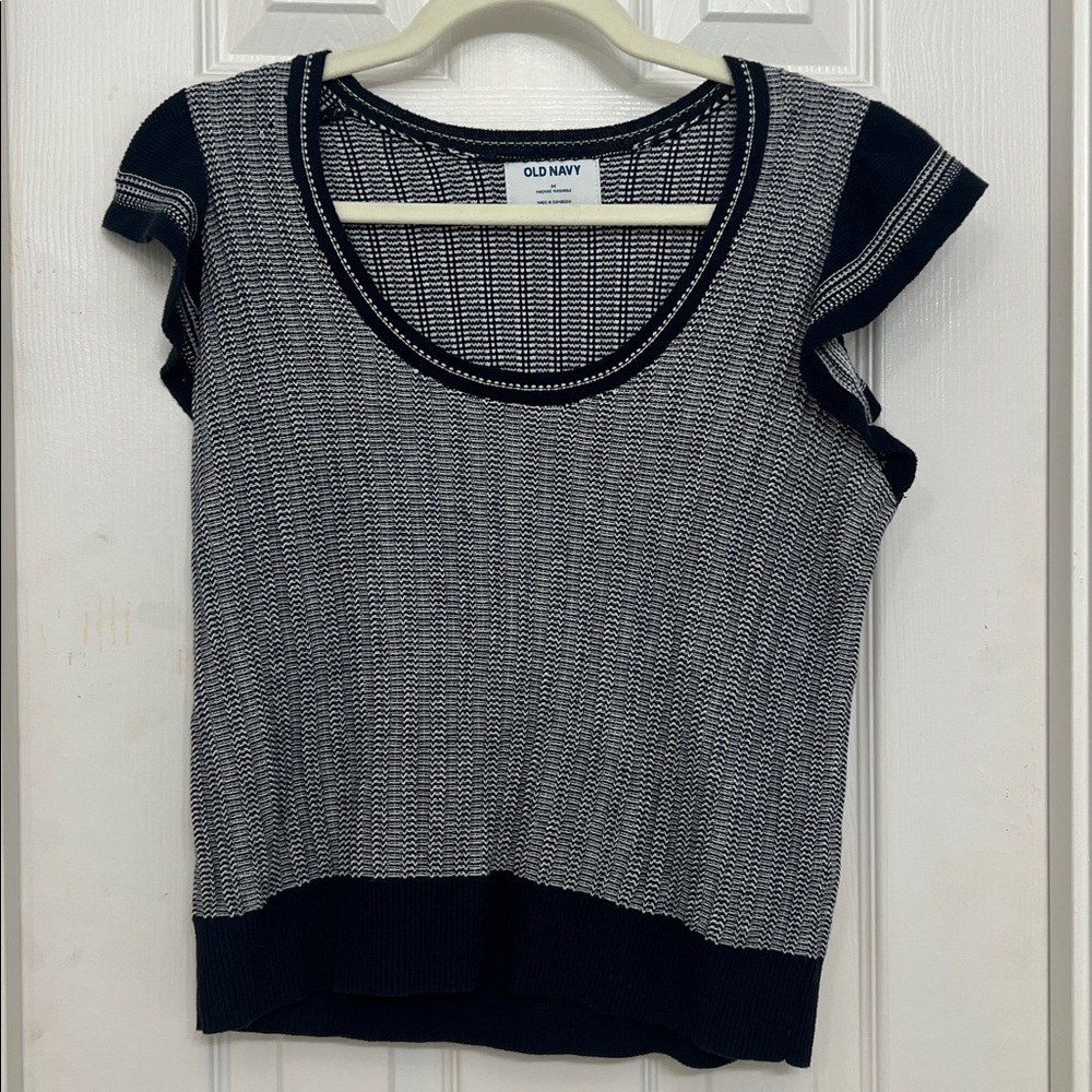 Old Navy flutter sleeve Knit top